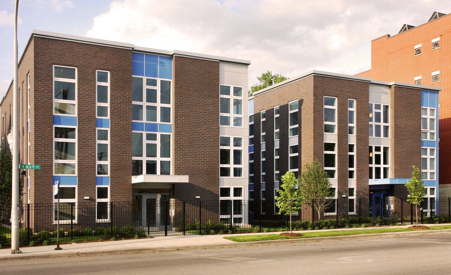 V300 Single Hung Window Quaker Commercial Windows & Doors